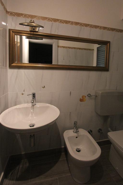 Hotel B&B Francesca Varazze Extérieur photo